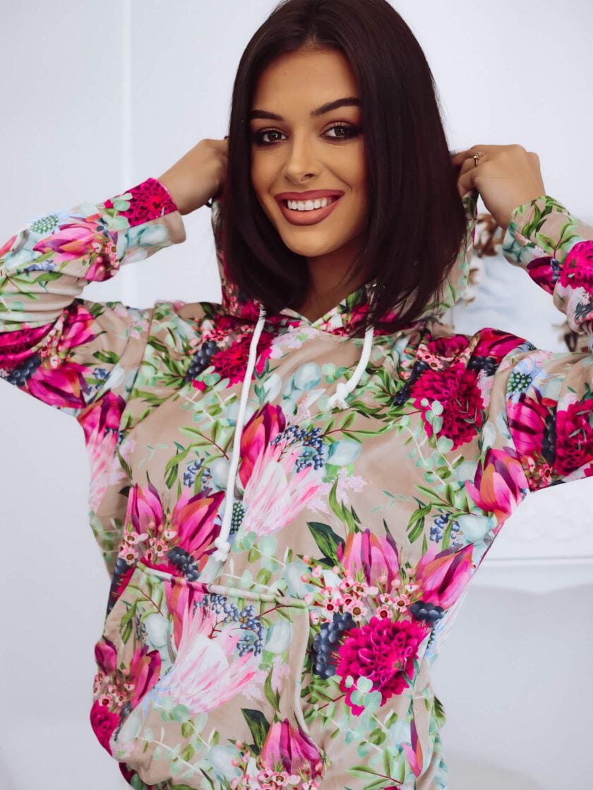 Bluza welurowa KWIATY – BEŻOWY