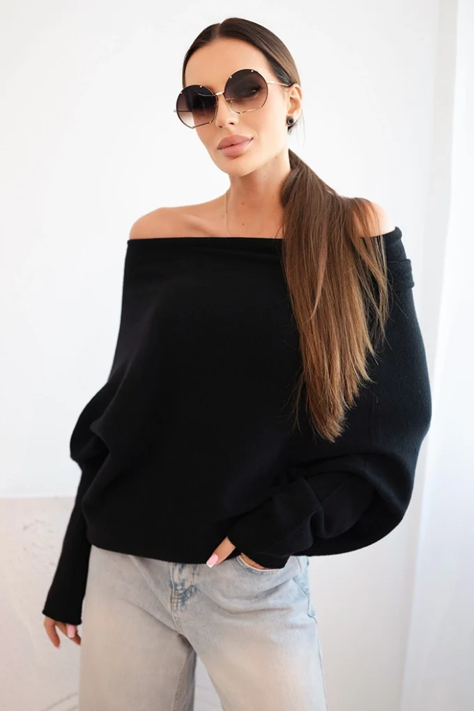 Sweter damski wiskozowy asymetryczny typu nietoperz czarny