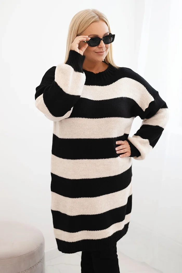 Sukienka damska swetrowa Plus Size w pasy czarna