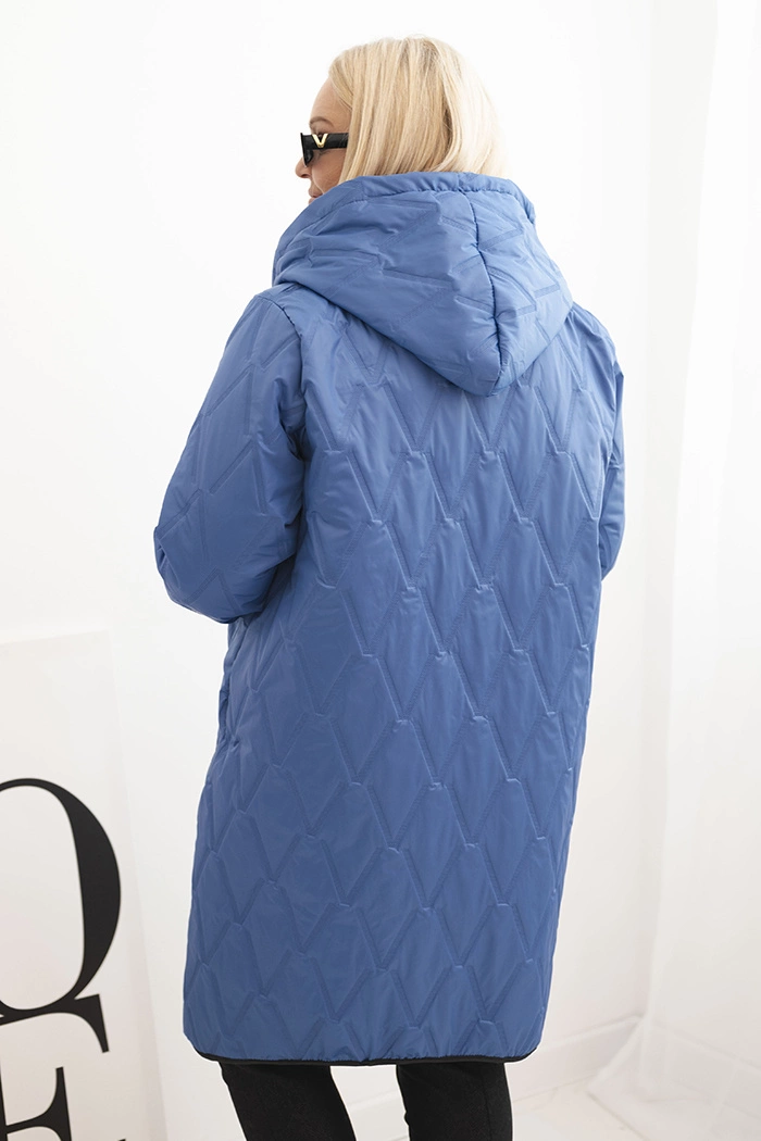 Kurtka damska Plus Size pikowana z kapturem i sportowymi mankietami jasno jeansowa - obrazek 3
