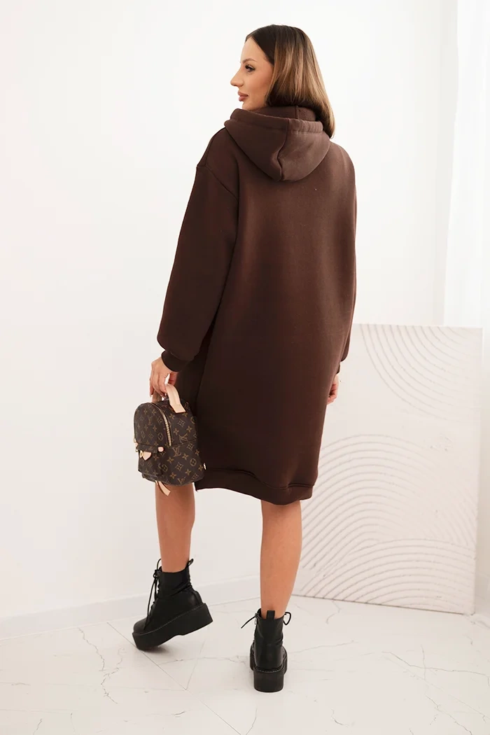 Sukienka damska bawełniana z kapturem ocieplana brązowa - obrazek 3