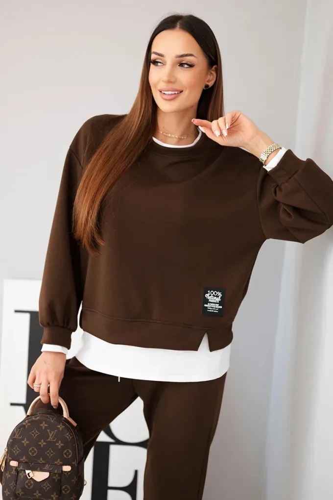 Komplet damski z masełkowy z luźną bluzą i spodniami dresowymi brązowy