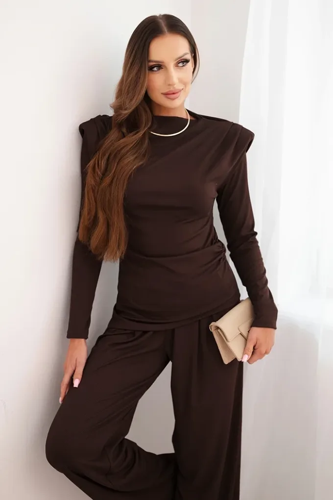 Komplet damski bawełniany z bluzką i spodniami z szeroką nogawką brązowy