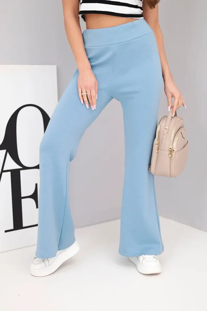 Spodnie damskie masełko z rozszerzaną nogawką jeansowe