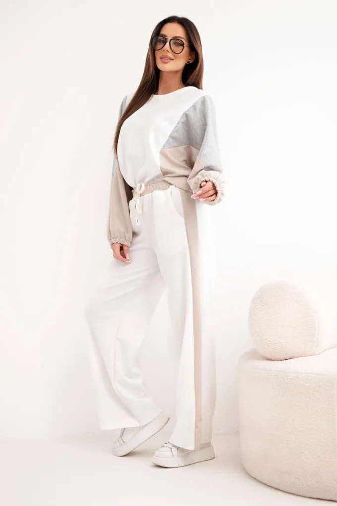 Komplet damski masełko z luźną bluzą i spodniami z szeroką nogawką beżowy