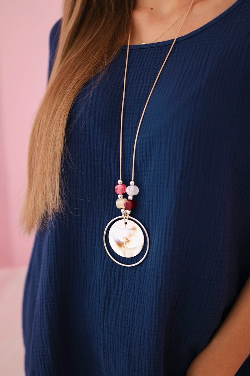 Bluzka muślinowa z naszyjnikiem granatowa - obrazek 4