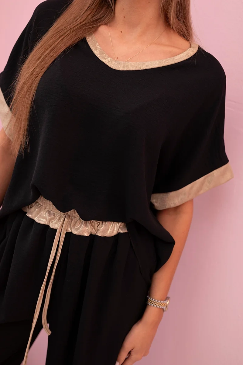 Komplet z wiskozy ze złotym obszyciem czarny - obrazek 3