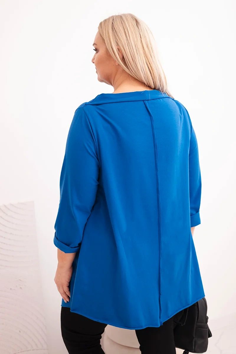 Bluzka damska bawełniana Plus Size asymetryczna z podwijanym rękawem chabrowa - obrazek 3