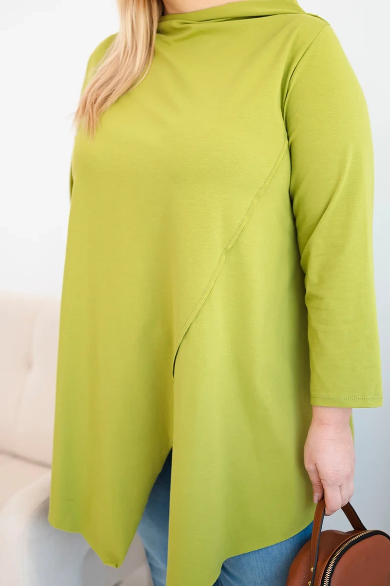 Bluzka damska bawełniana Plus Size asymetryczna z podwijanym rękawem oliwkowa - obrazek 4