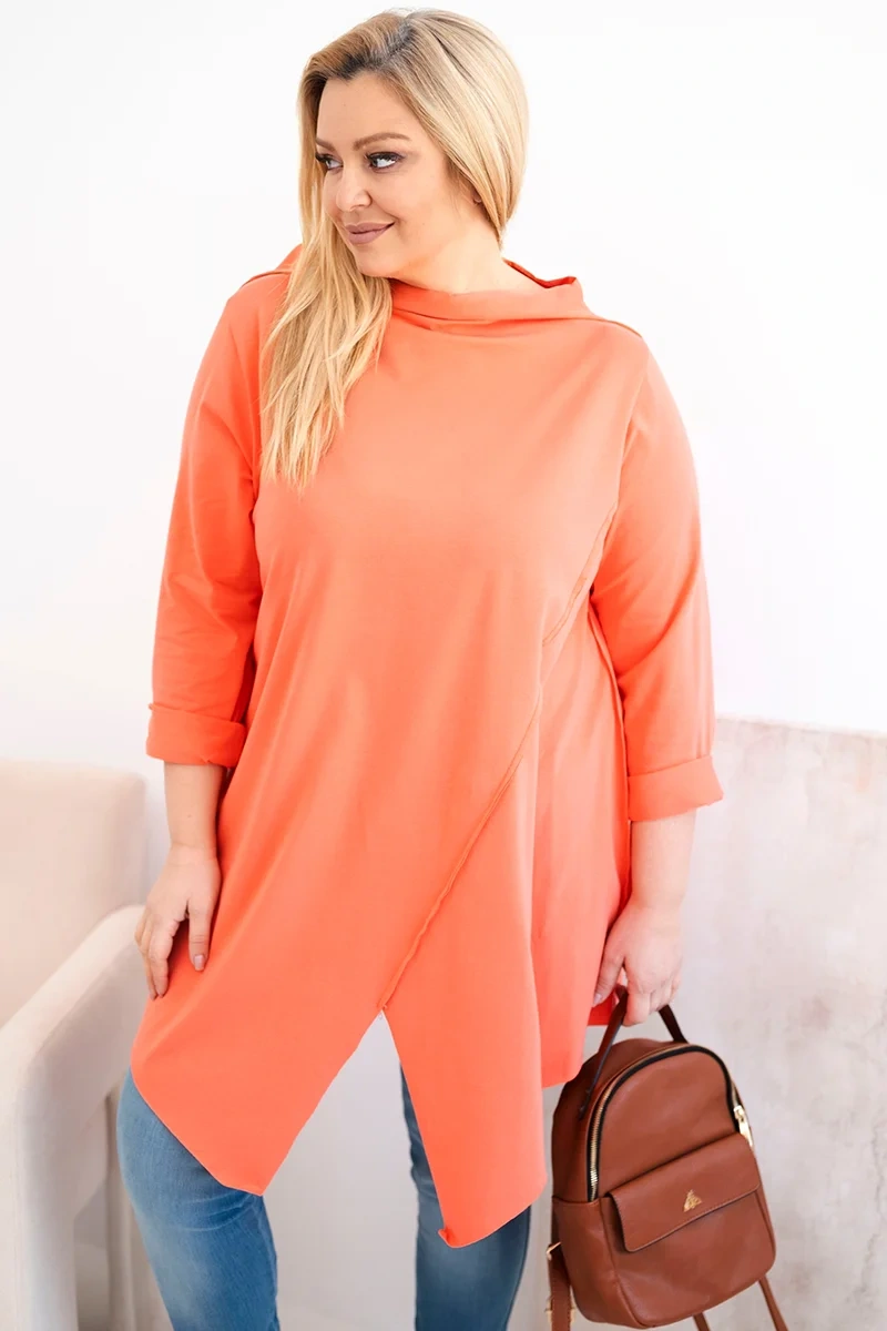 Bluzka damska bawełniana Plus Size asymetryczna z podwijanym rękawem morelowa