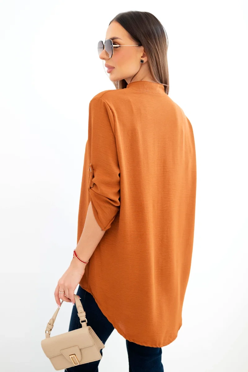 Bluzka z dłuższym tyłem ciemno camelowa - obrazek 3