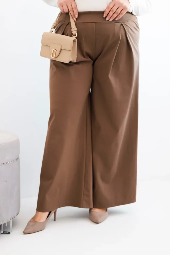 Spodnie damskie Plus Size z szerokimi nogawkami i plisowaniem camelowe