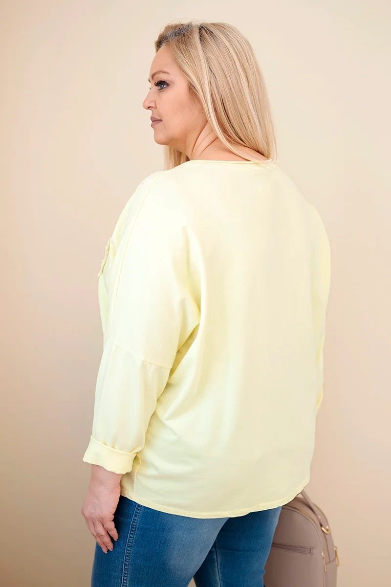 Bluzka damska bawełniana Plus Size z dekoltem V żółta - obrazek 4