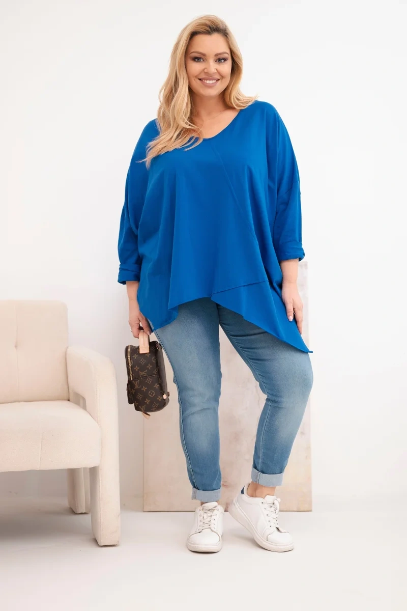 Bluzka damska bawełniana Plus Size z asymetrycznym dołem i dekoltem V chabrowa - obrazek 2