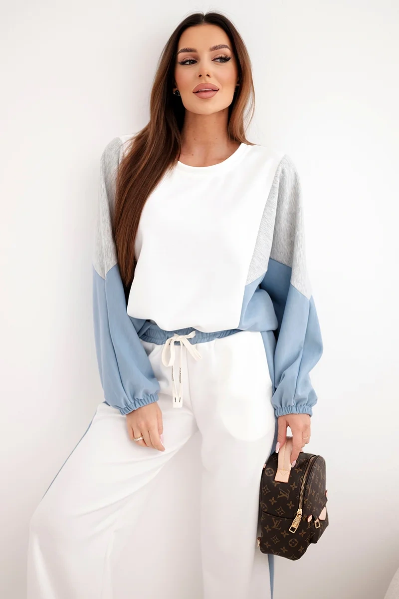 Komplet damski masełko z luźną bluzą i spodniami z szeroką nogawką jeansowy