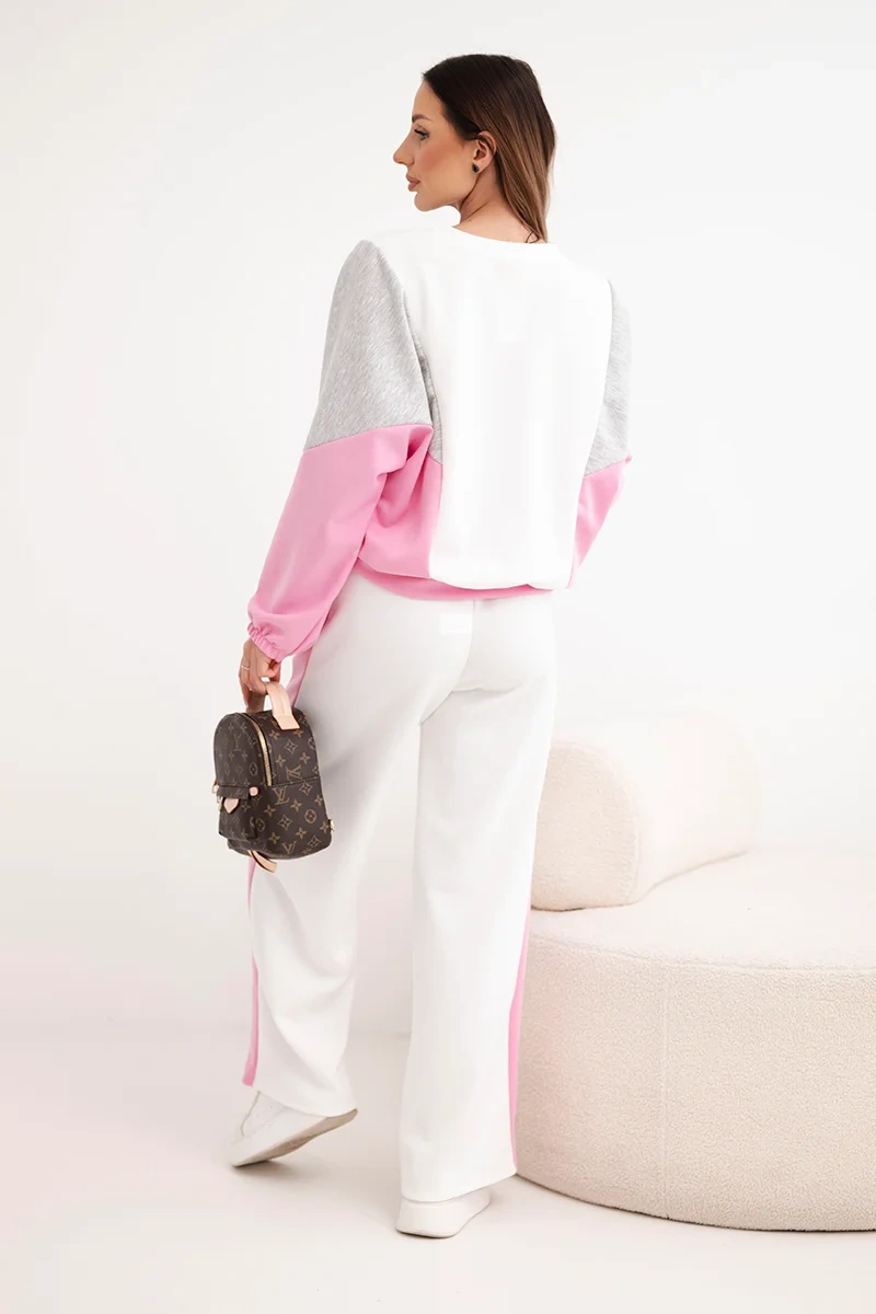 Komplet damski masełko z luźną bluzą i spodniami z szeroką nogawką jasny różowy - obrazek 3