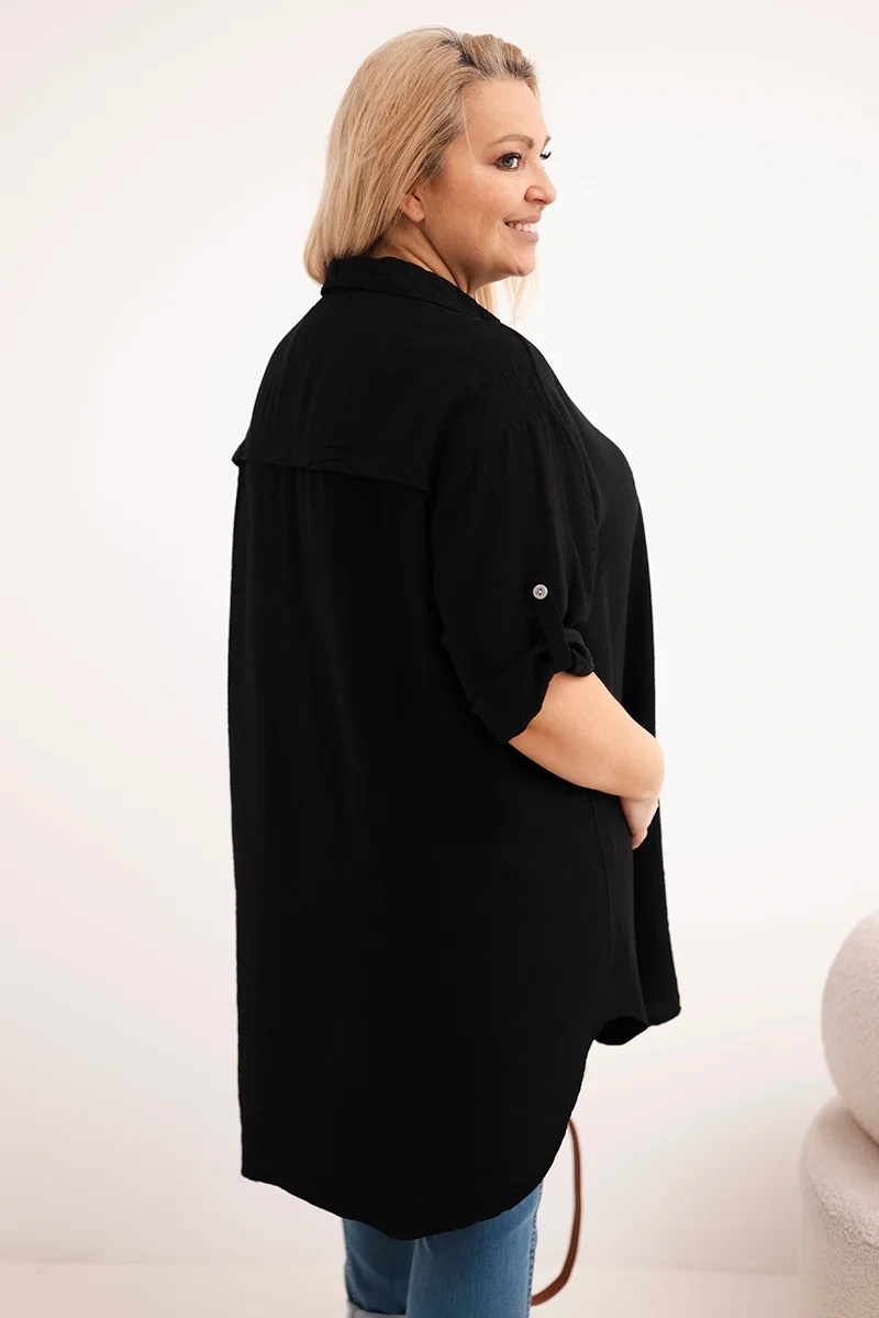 Koszula damska Plus Size z wiskozy z dłuższym tyłem czarna - obrazek 3