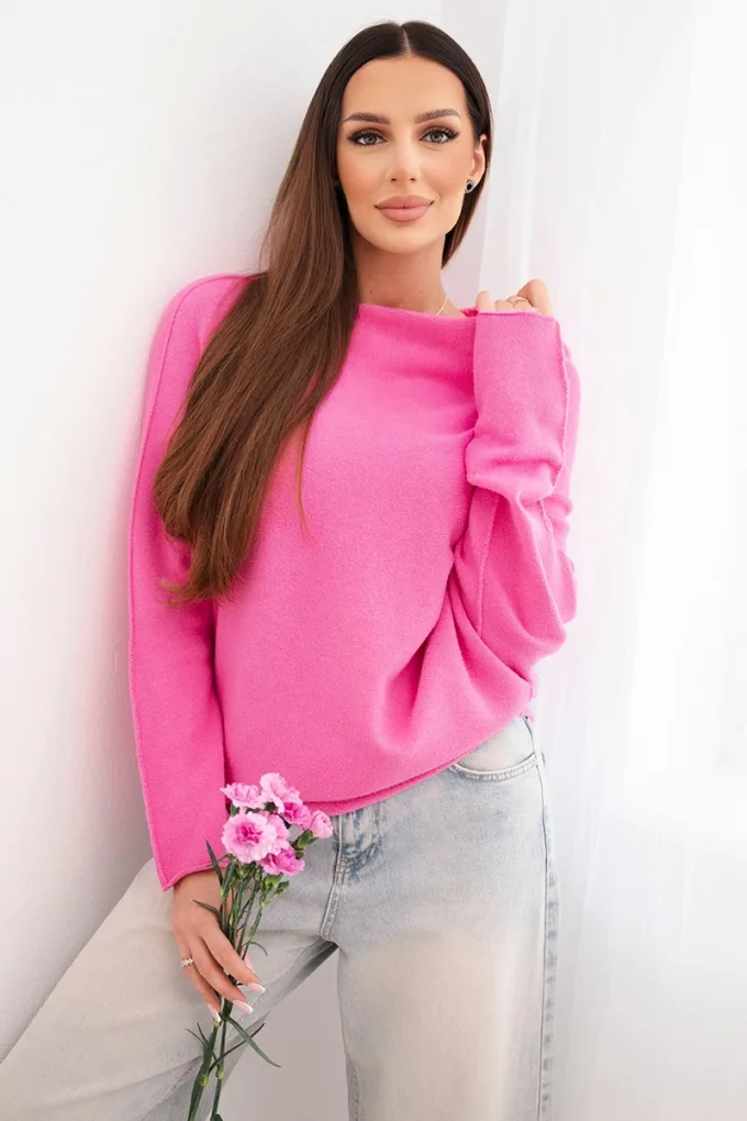 Sweter damski wiskozowy asymetryczny typu nietoperz jasno różowy