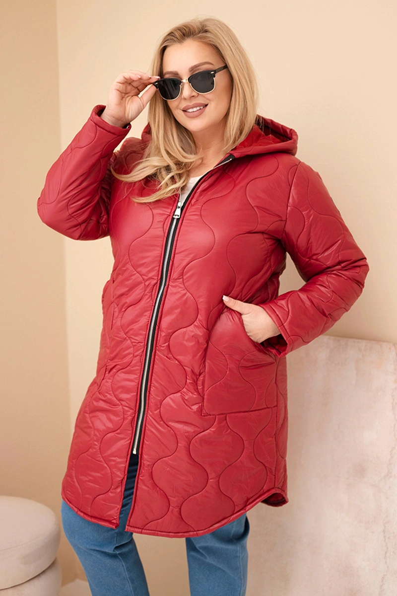 Kurtka damska Plus Size zimowa pikowana z kapturem bordowa