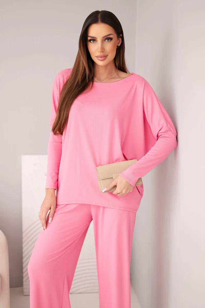 Komplet damski wiskozowy z luźną bluzką i spodniami jasno różowy