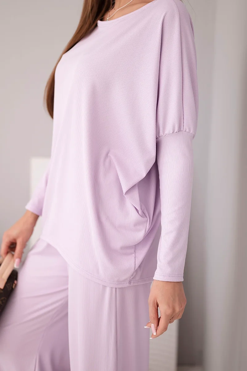 Komplet damski wiskozowy z luźną bluzką i spodniami jasno fioletowy - obrazek 4