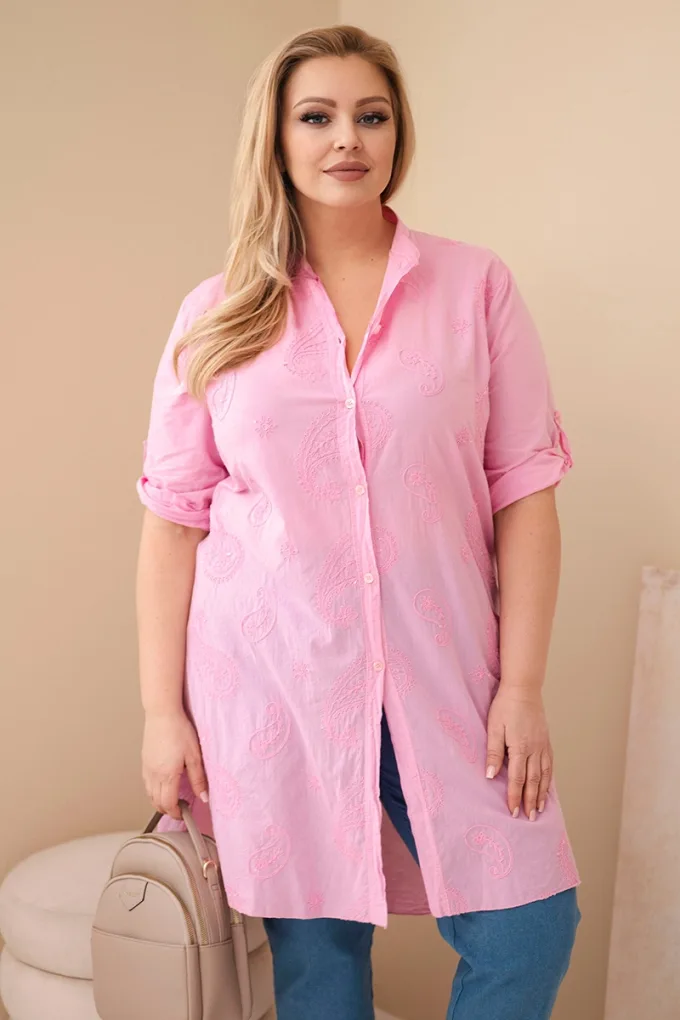 Sukienka damska Plus Size z haftem i podwijanym rękawem jasno różowa