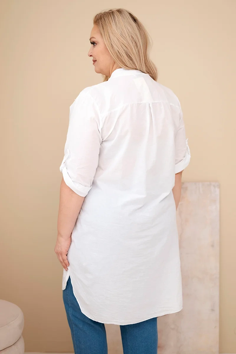 Sukienka damska Plus Size z haftem i podwijanym rękawem biała - obrazek 4