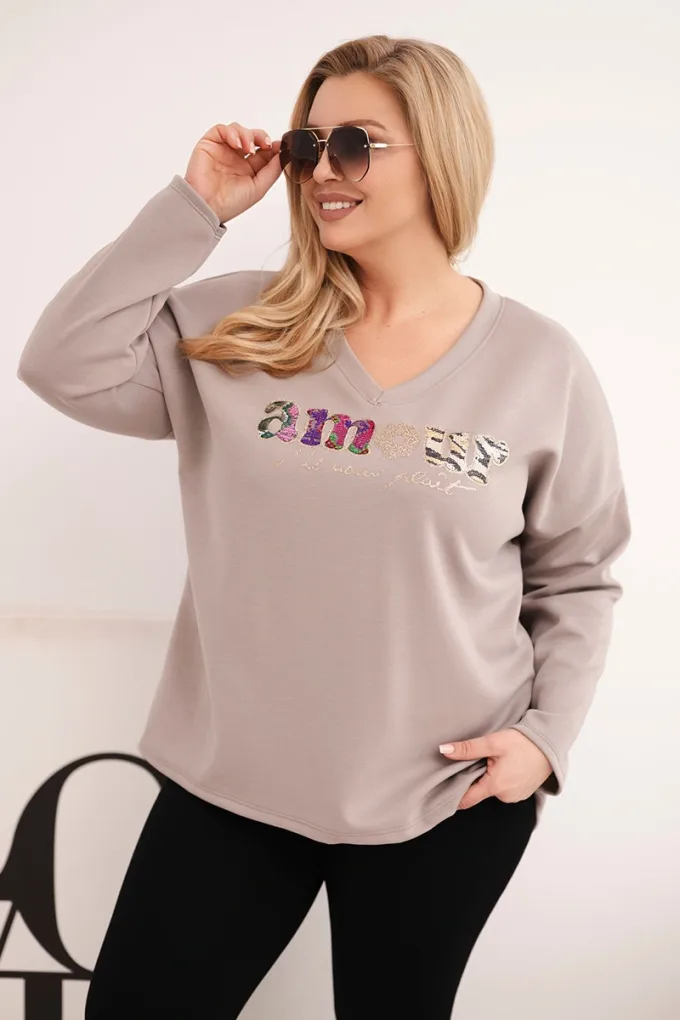 Bluza damska Plus Size z napisem i dekoltem V fango