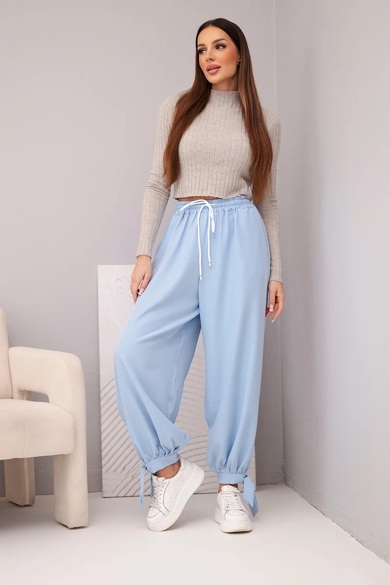 Spodnie damskie z szeroką nogawką i wiązaniem u dołu niebieskie - obrazek 2
