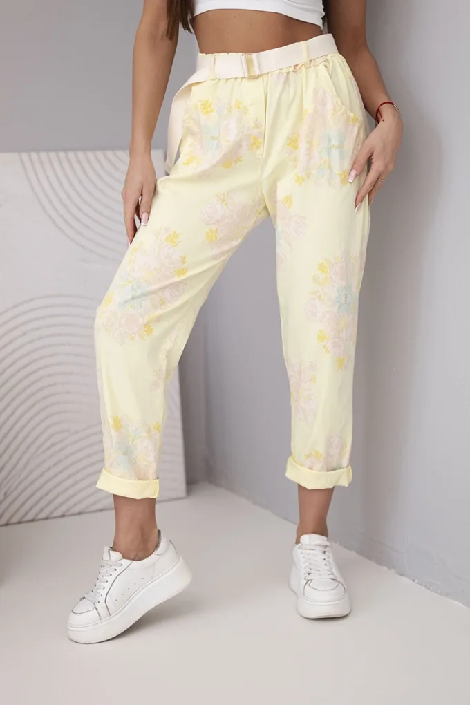 Spodnie damskie wiskozowe w kwiaty z paskiem żółte