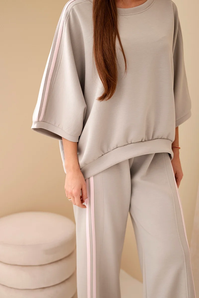 Komplet damski wiskozowy masełko z szeroką nogawką i luźną bluzą fango - obrazek 4