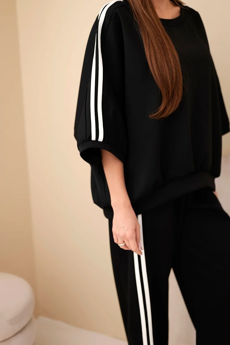 Komplet damski wiskozowy masełko z szeroką nogawką i luźną bluzą czarny - obrazek 4