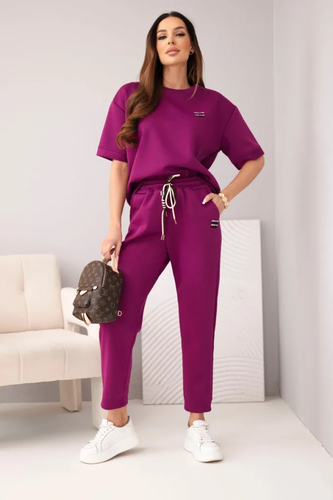 Komplet damski wiskozowy masełko z krótkim rękawem i spodniami z podwijaną nogawką ciemny fioletowy