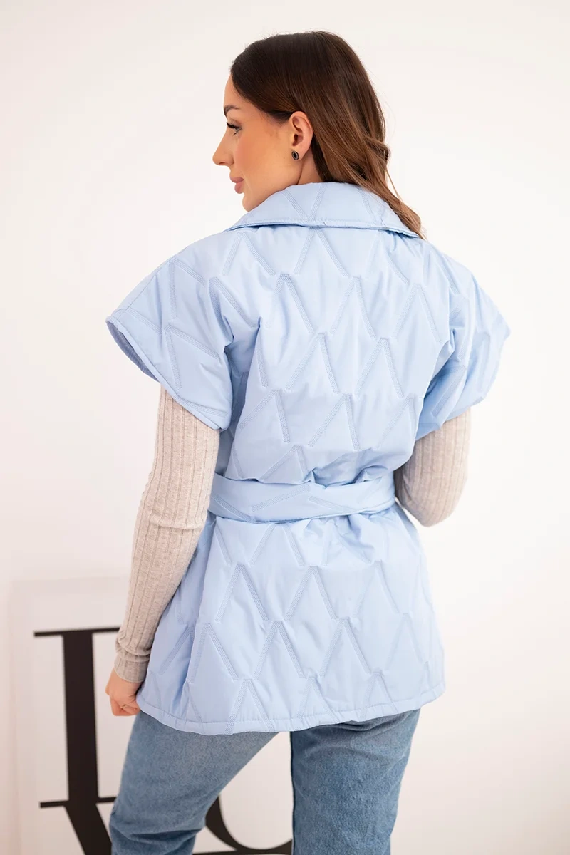 Kamizelka damska pikowana z paskiem i szerokim kołnierzem niebieska - obrazek 3