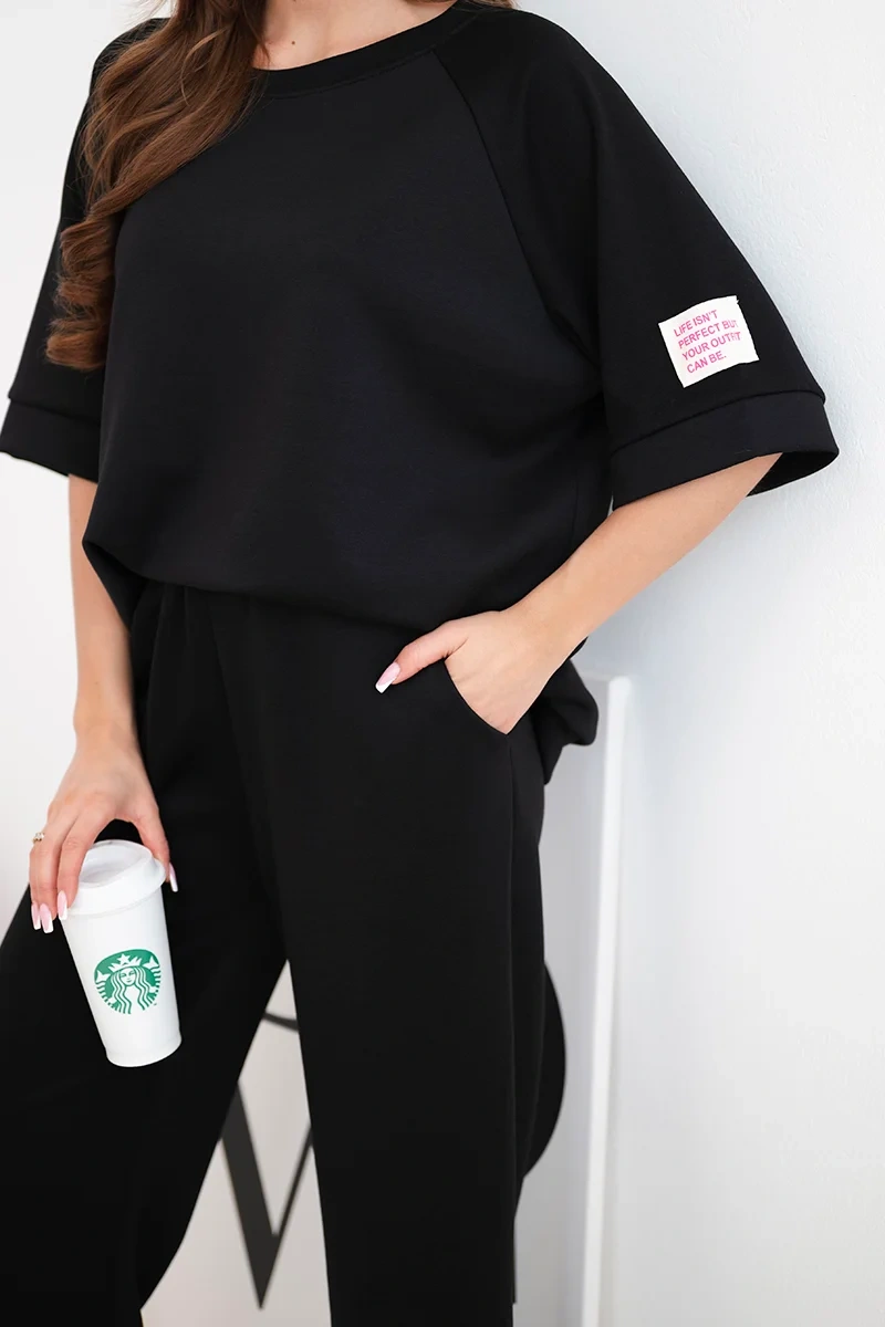 Komplet damski masełkowy z wiskozy bluza i szerokie spodnie czarny - obrazek 4