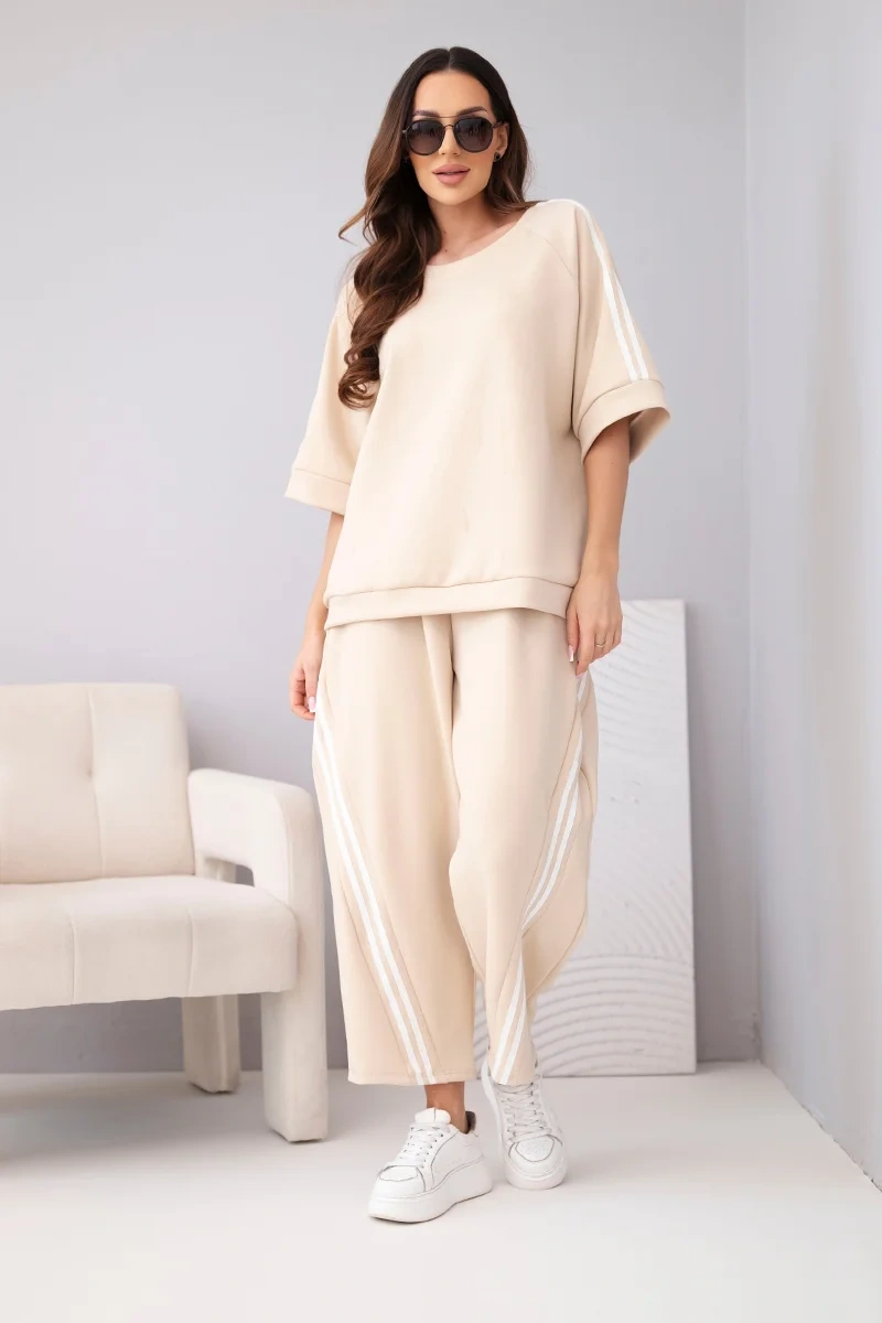Komplet damski masełkowy z wiskozy bluza i spodnie z lampasami beżowy - obrazek 2