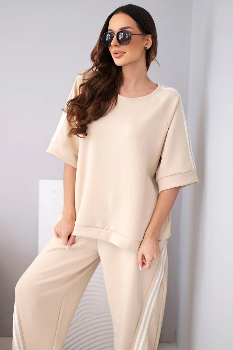 Komplet damski masełkowy z wiskozy bluza i spodnie z lampasami beżowy