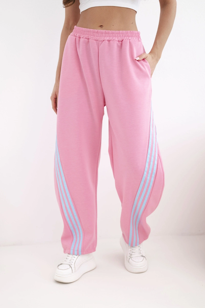 Spodnie damskie masełkowe z wiskozy z lampasem jasno różowe