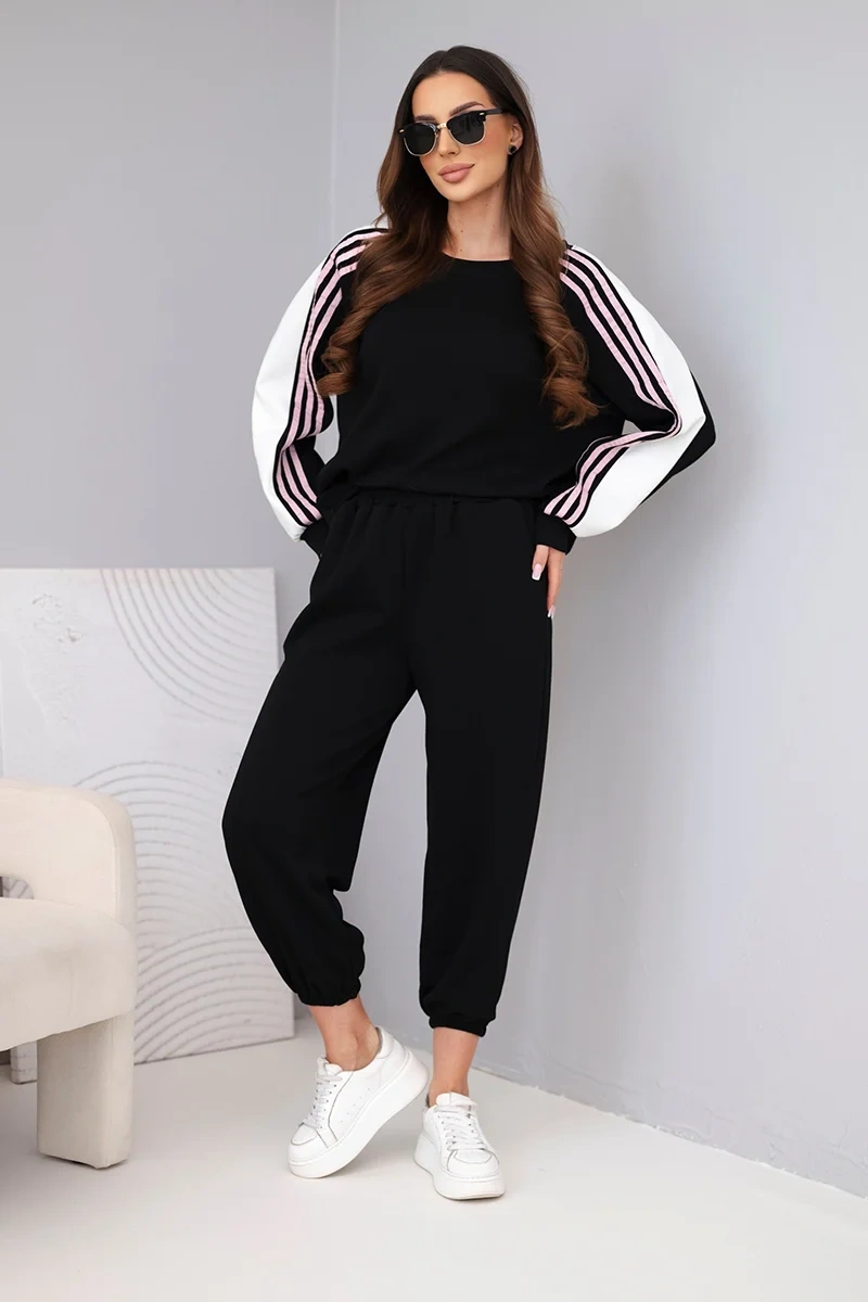 Komplet damski masełkowy z lampasem i ściągaczem czarny - obrazek 2