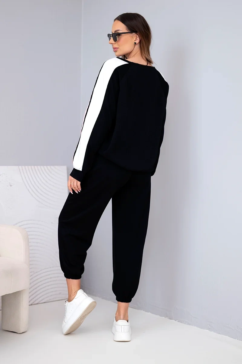 Komplet damski masełkowy z lampasem i ściągaczem czarny - obrazek 3