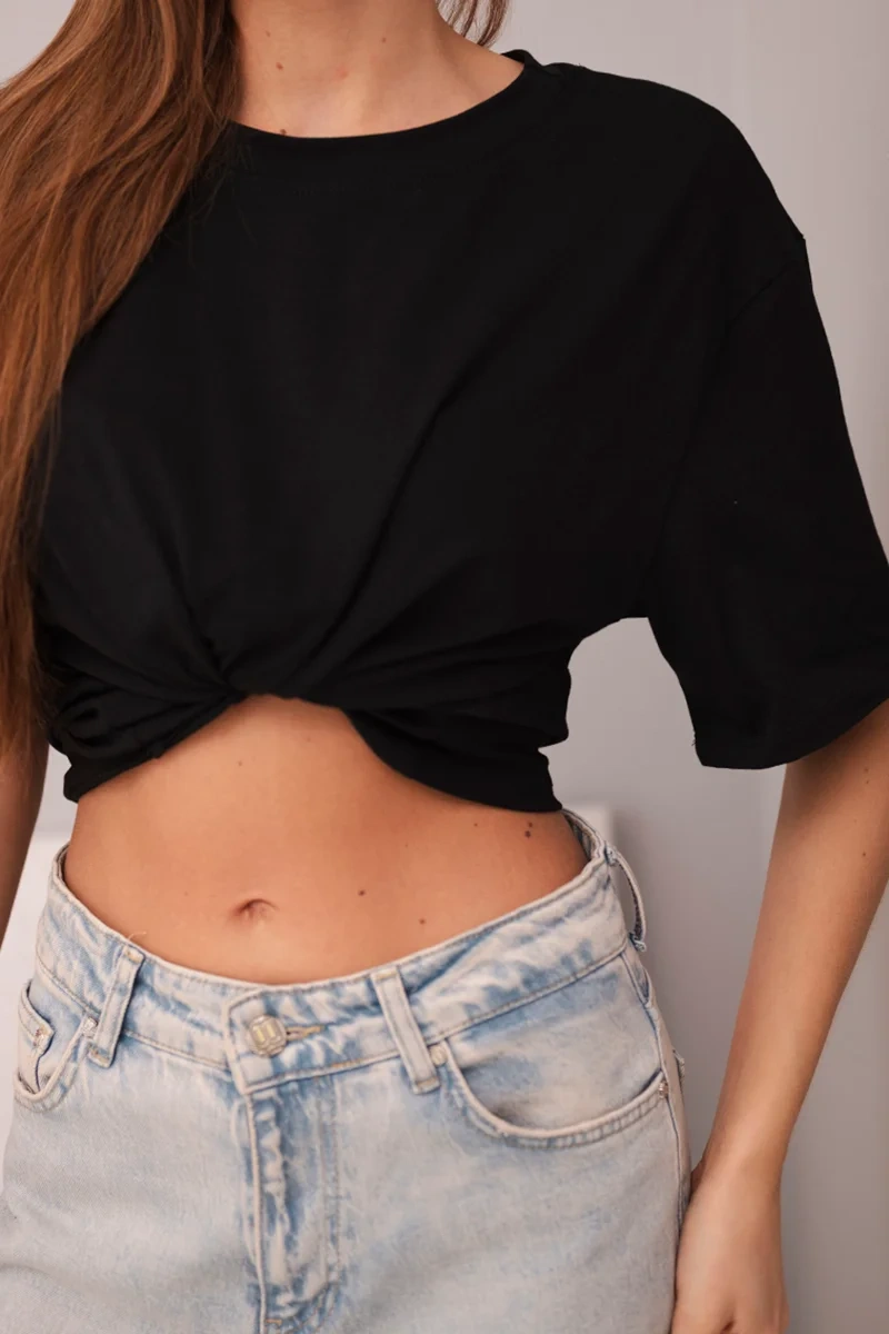 Bluzka damska bawełniana basic z krótkim rękawem czarna - obrazek 4