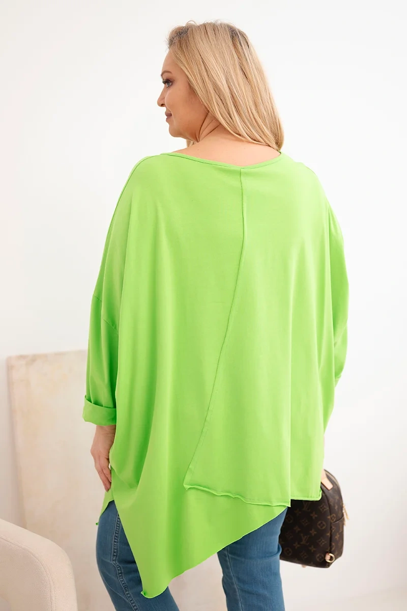 Bluzka damska bawełniana Plus Size z asymetrycznym dołem i dekoltem V jasno zielona - obrazek 3