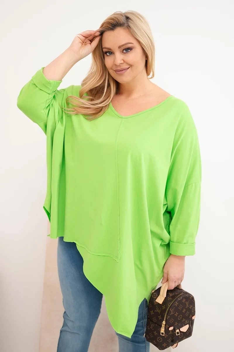 Bluzka damska bawełniana Plus Size z asymetrycznym dołem i dekoltem V jasno zielona
