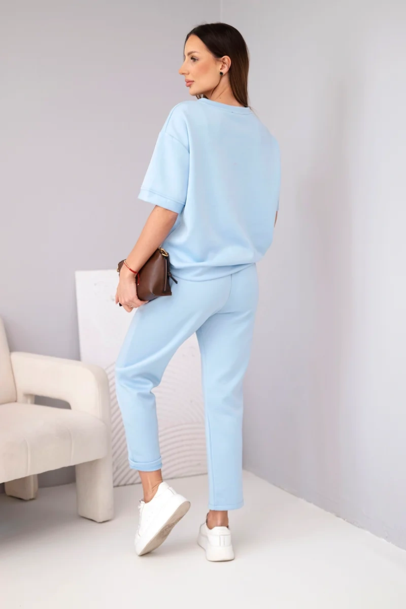Komplet damski wiskozowy masełko z krótkim rękawem i spodniami z podwijaną nogawką niebieski - obrazek 3