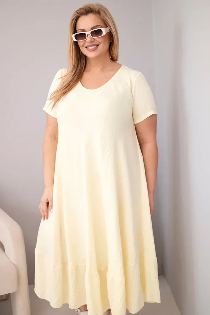 Sukienka damska plus size z krótkim rękawem i falbaną z lekkiej wiskozy żółta