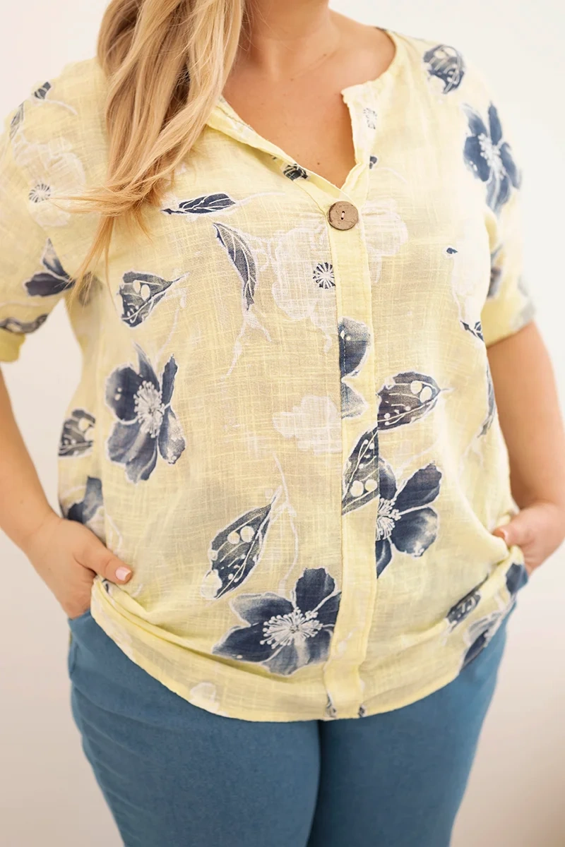 Bluzka damska bawełniana Plus Size w kwiatowy wzór żółta - obrazek 4