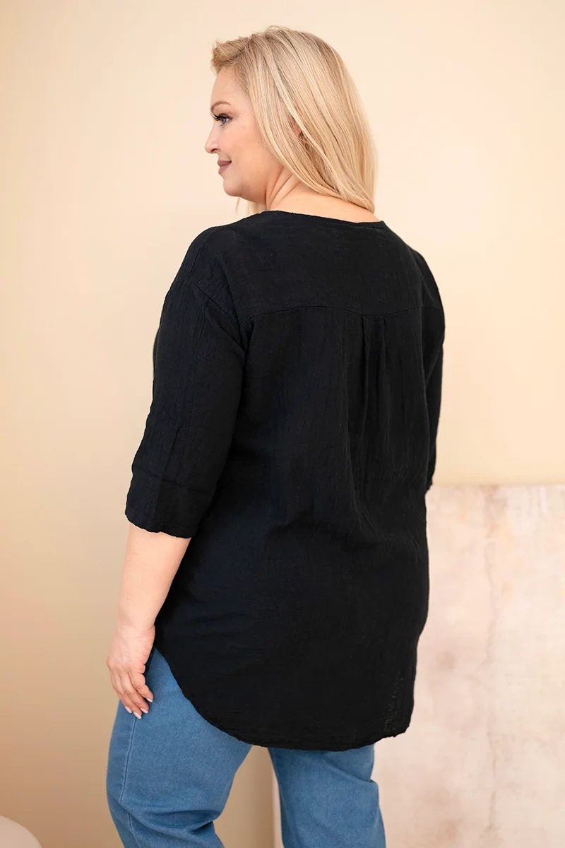 Bluzka damska bawełniana Plus Size z dekoltem na guziki czarna - obrazek 4