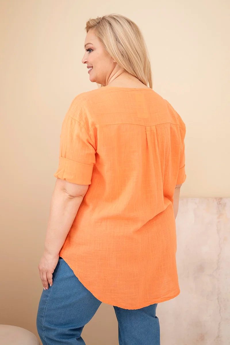 Bluzka damska bawełniana Plus Size z dekoltem na guziki pomarańczowa - obrazek 3