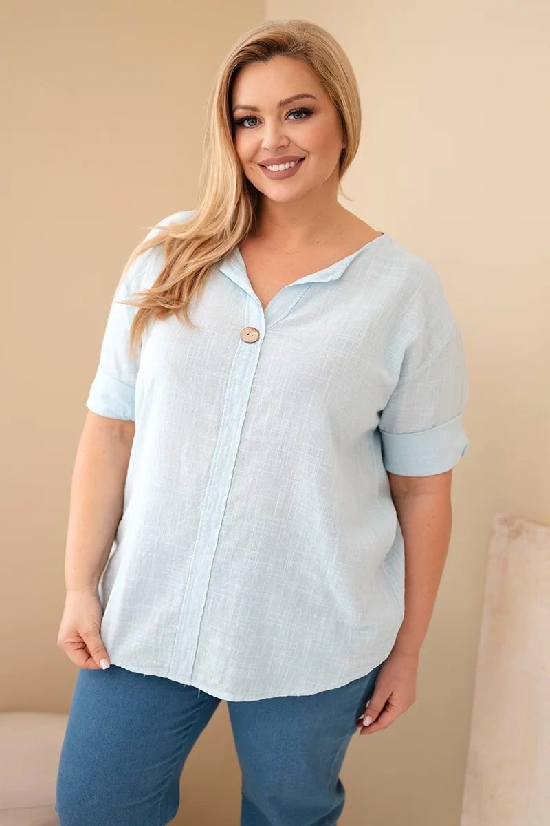Bluzka damska bawełniana Plus Size z dekoltem na guziki niebieska