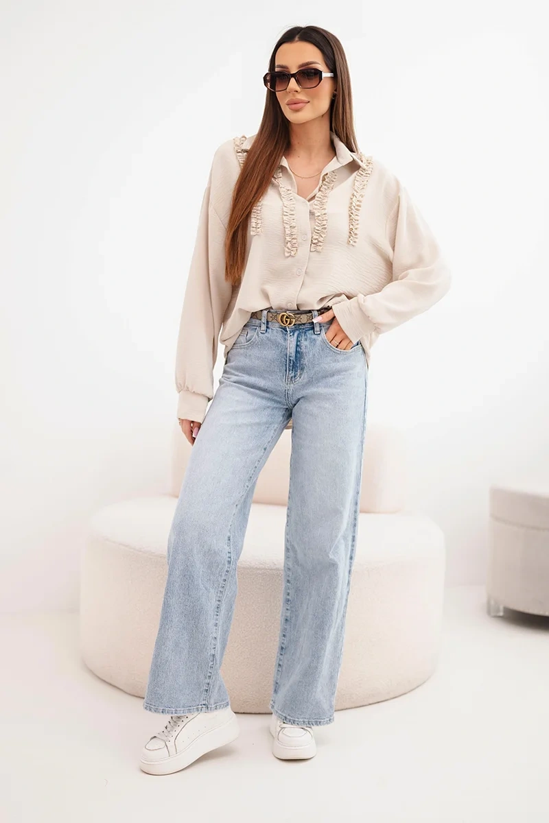 Koszula damska wiskozowa z długim rękawem i falbanami beżowa - obrazek 2